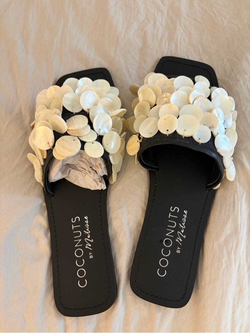 NWOT Coconuts by Matisse-Anthropologie-Size 9